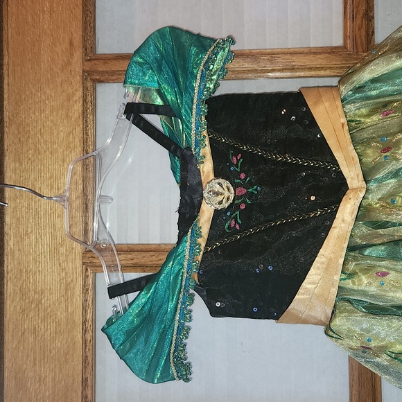 Disney's Princess Anna dress - Picture 3 of 12